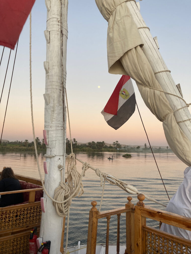 Croisière en voilier sur le Nil - Dahabeya au fil de l'eau